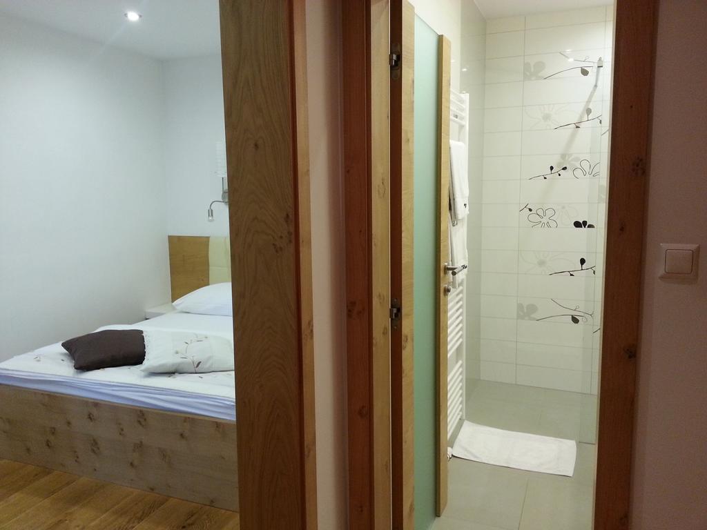 Bed & Breakfast Tavcar 3*